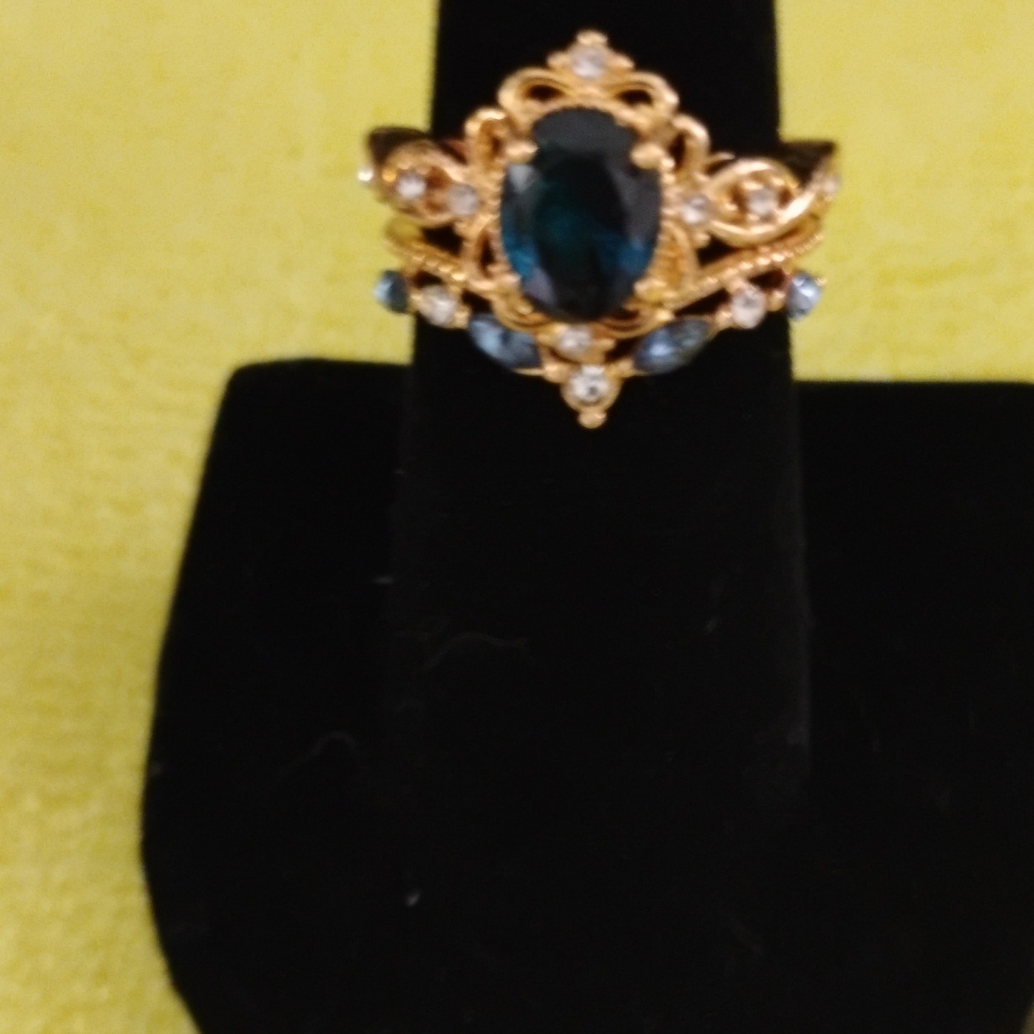Gold Tone Cocktail Ring Size 7 Oval Blue Center Stone Clear Accent Stones