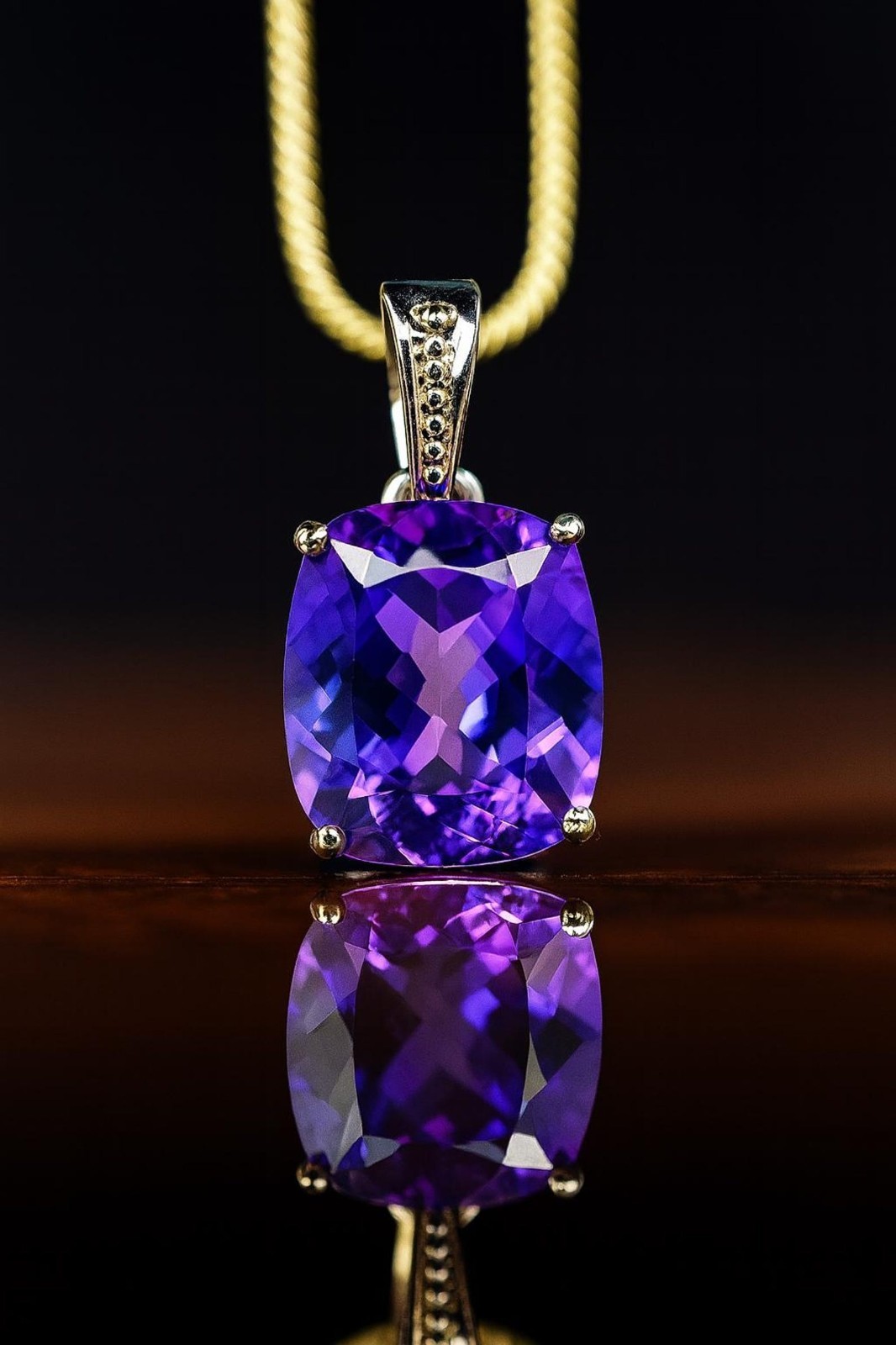 Natural Color Change Alexandrite Certified 25.77 Ct Gemstone Pendant 925 Silver