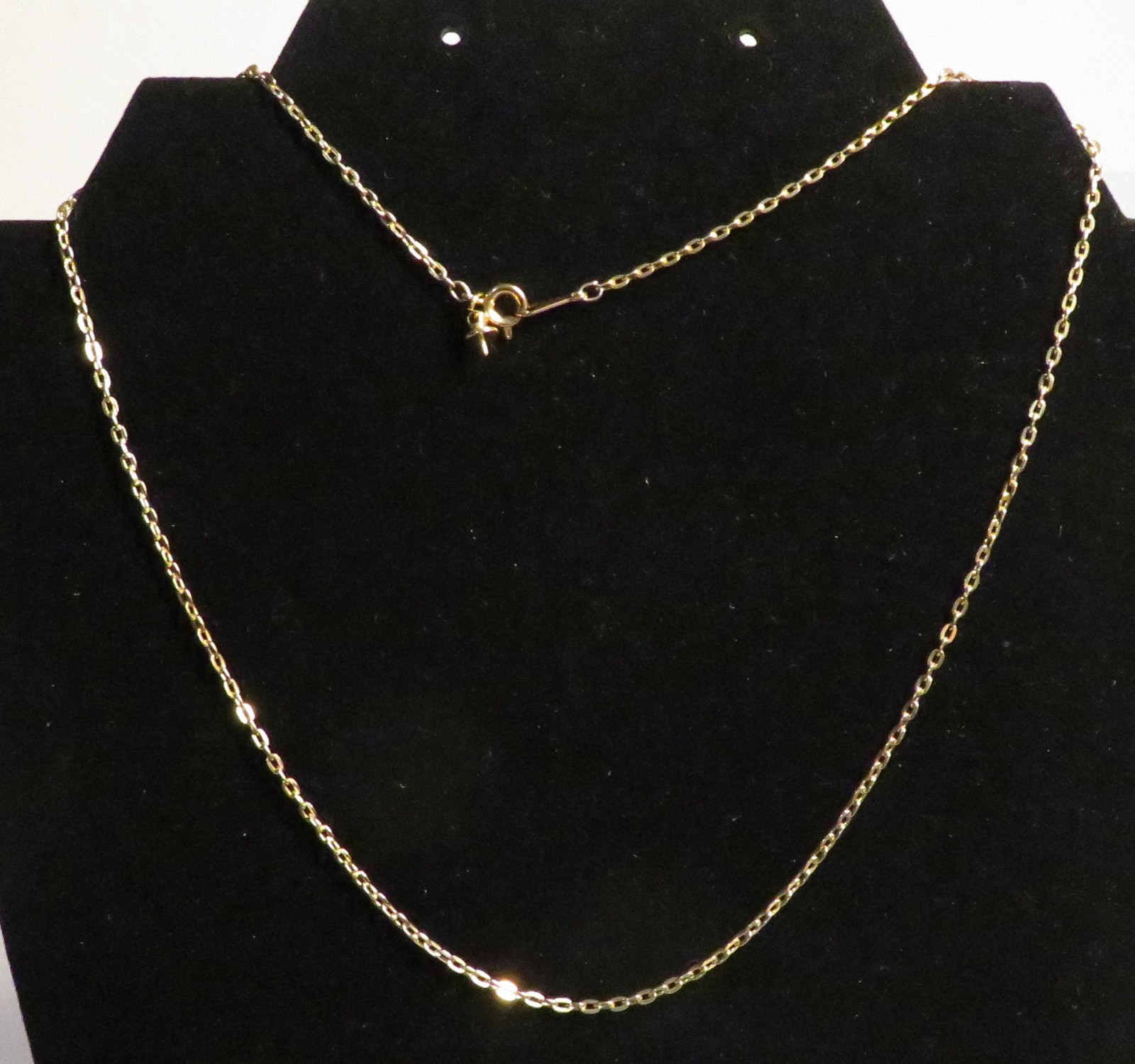 Gold Tone Rope Chain Necklace Metal Chain Style No Stone Korea Undated Era 18″