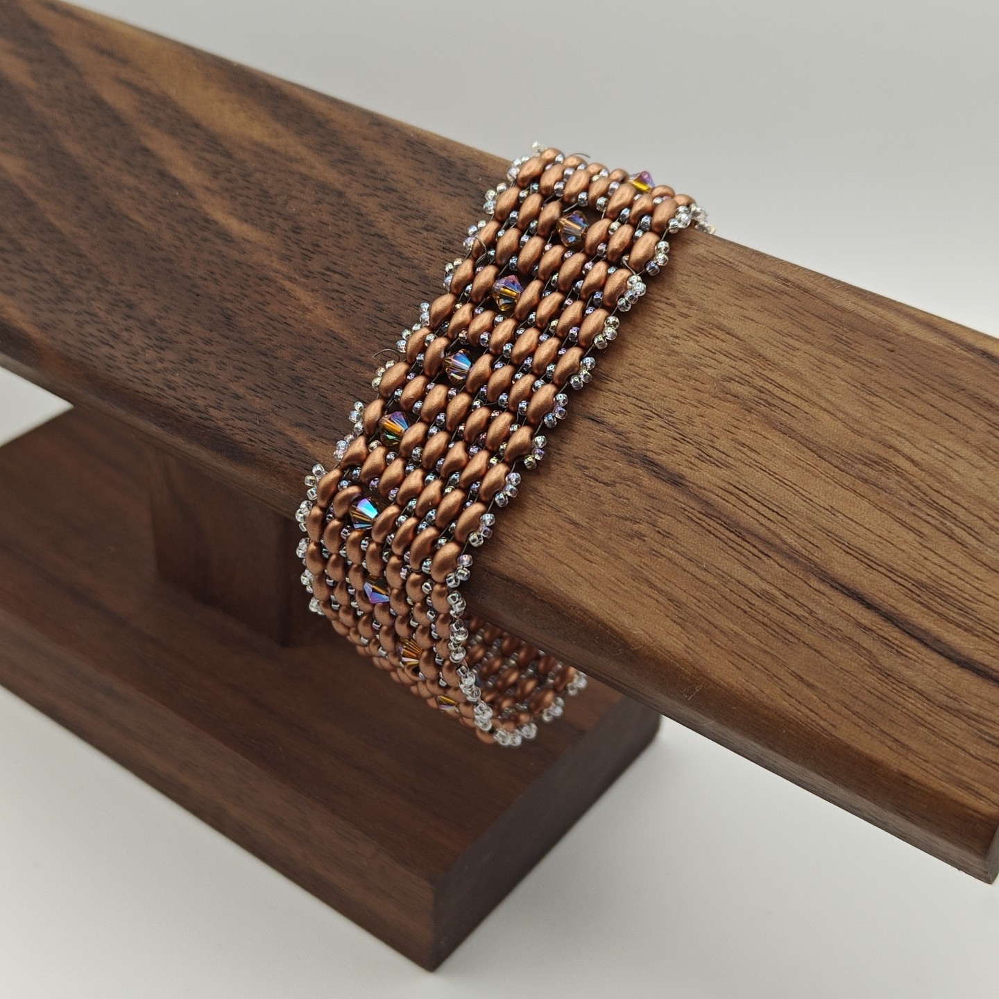 Made With Swarovski Crystal Bronze Copper Tone Beaded Bracelet 7 1/2″ Long X 1″