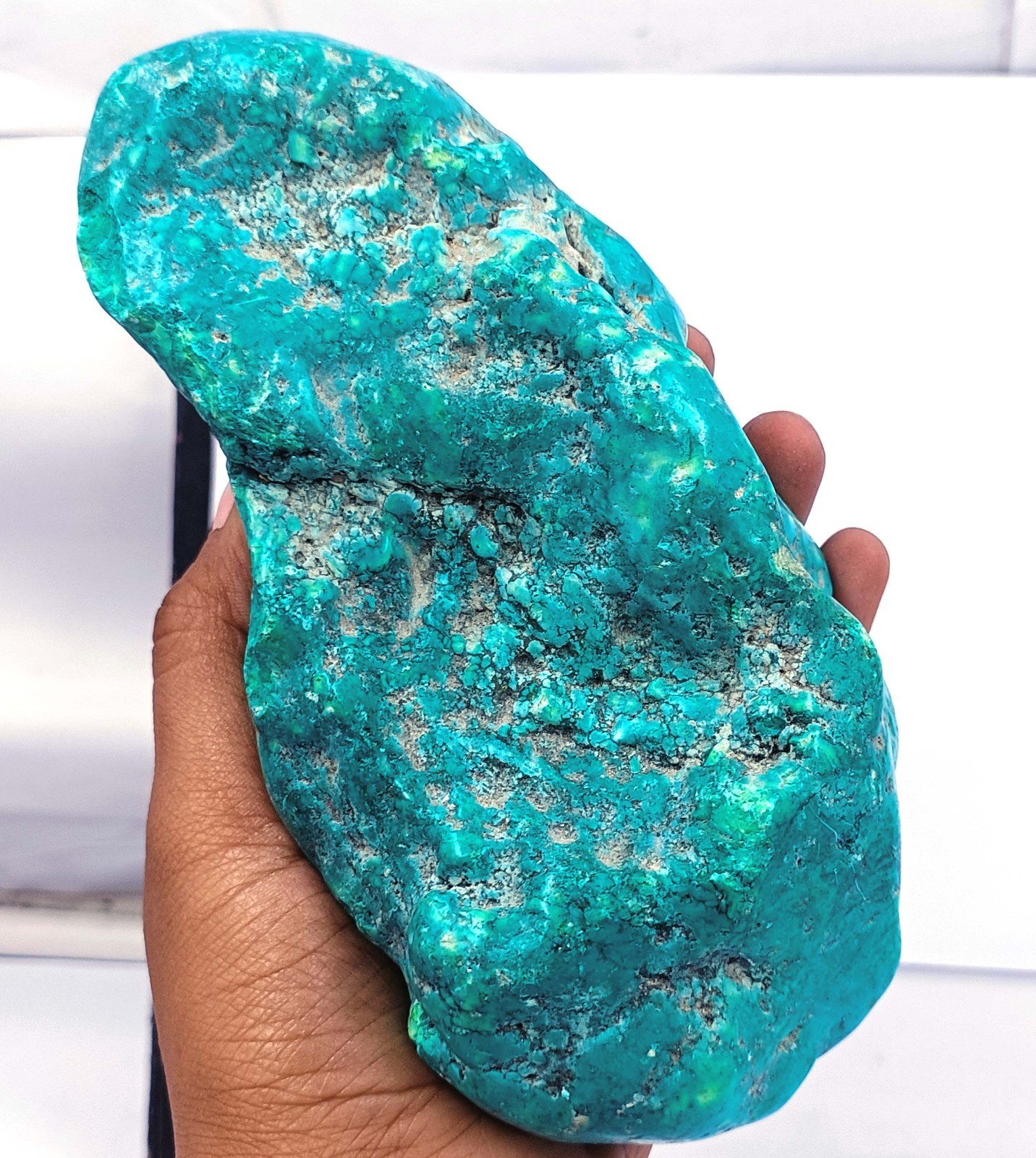 Massive 4660.0Carat Natural Sky Blue Turquoise Rough EGL Certified Gemstone 6YGE
