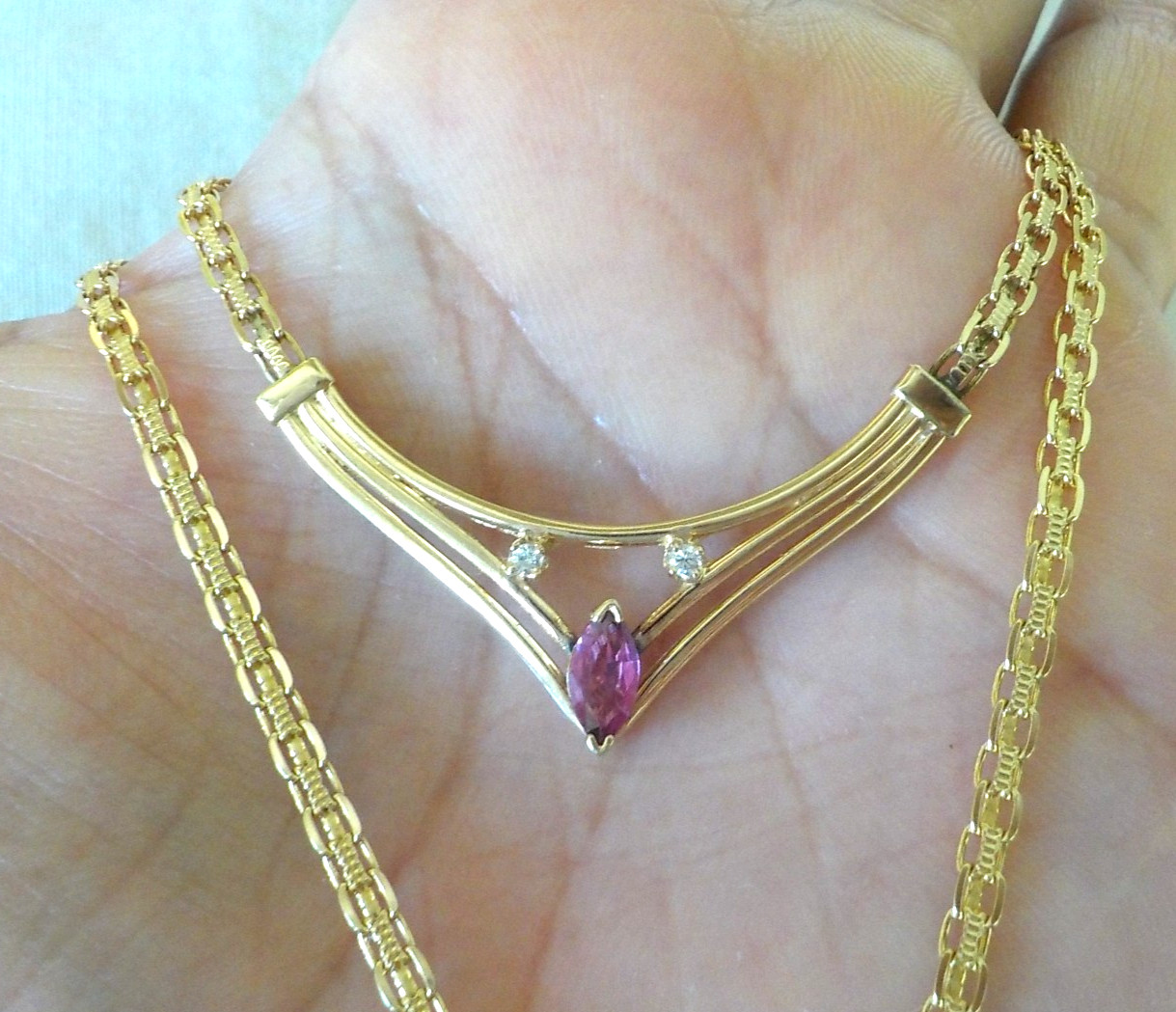 Estate 14K Yellow Gold Natural Ruby Diamond Necklace – 7.34 gms, 17 in, 0.38 ctw