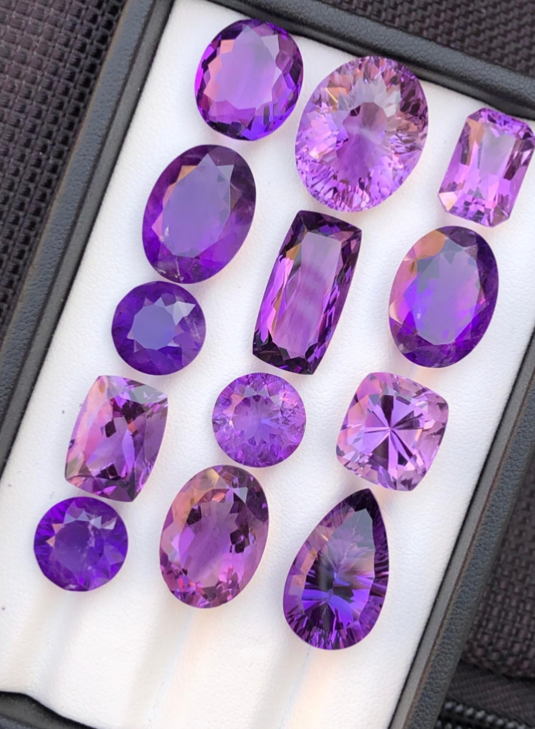 138.6 Cts Natural Amethyst Slightly included, loose Gemstone from Africa