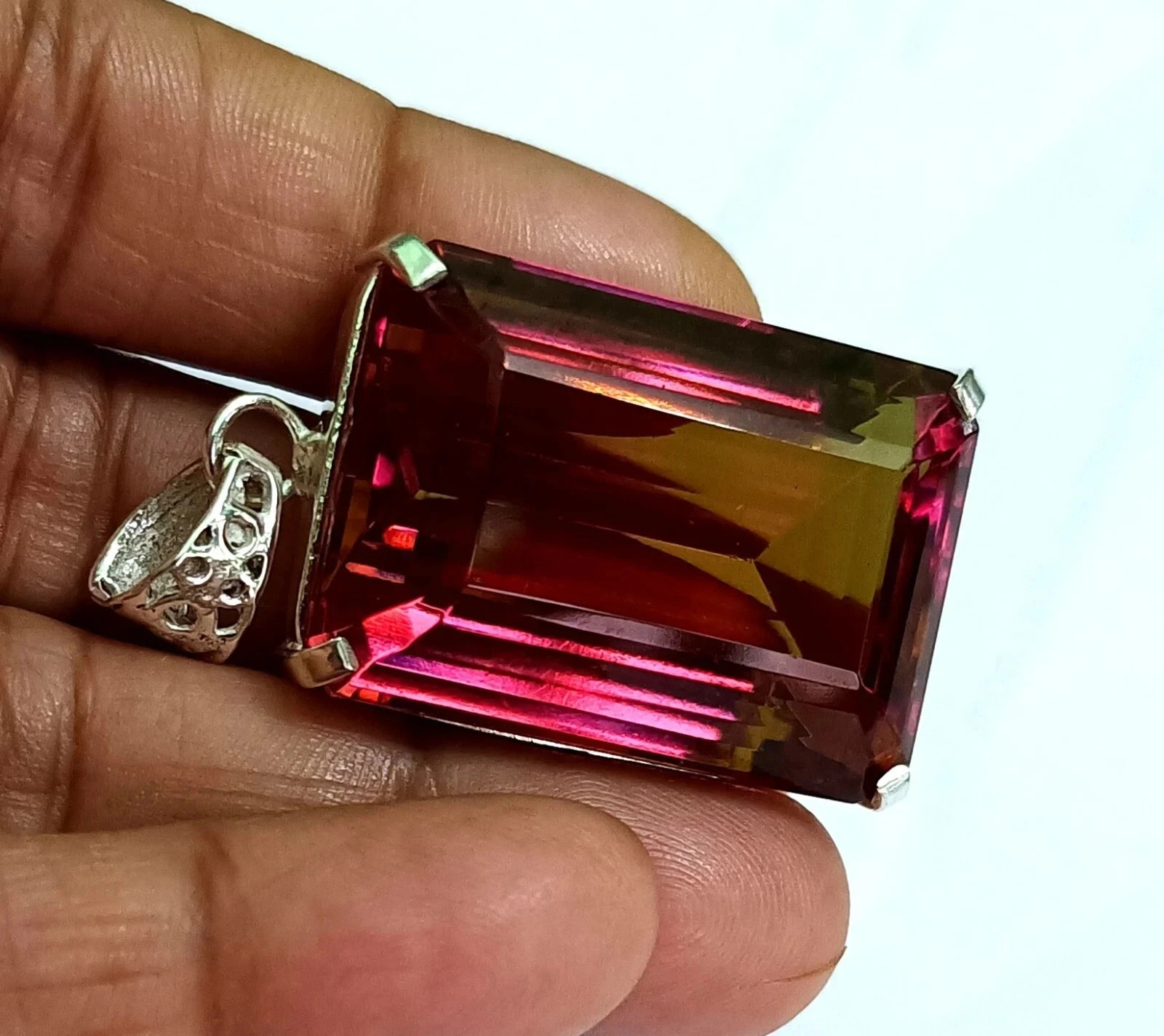 Natural Alexandrite Color Change LG Gemstone 90.30 Ct+ 925 Solid Silver Pendant