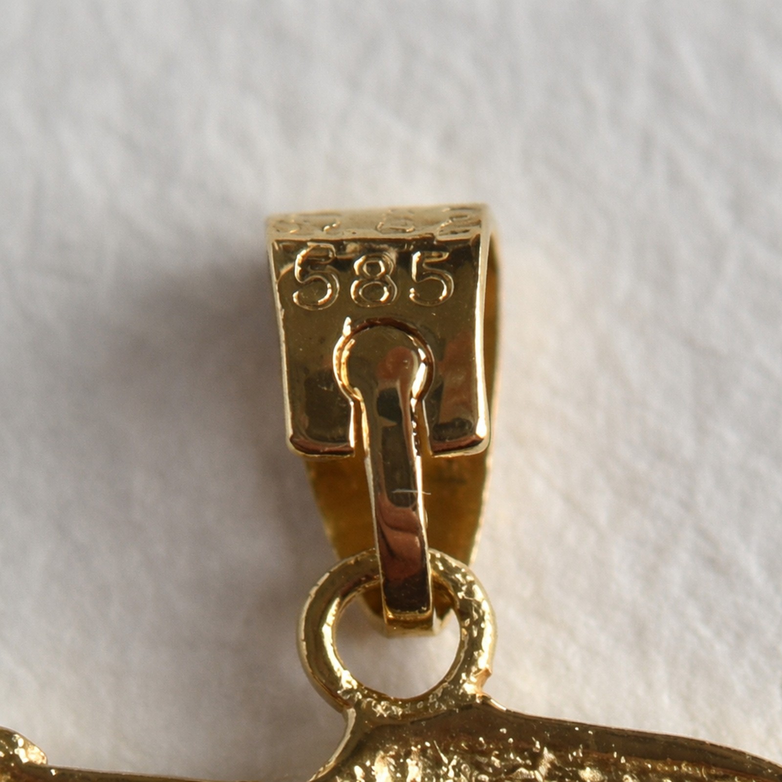 Handmade 14K Yellow & White Gold Engraved Car Limo Pendant | EL GRECO