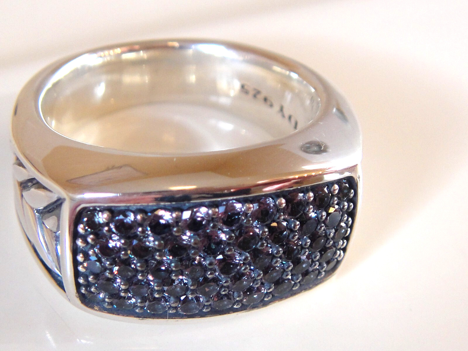DAVID YURMAN SILVER MENS CHEVRON COLOR CHANGE GARNET RING
