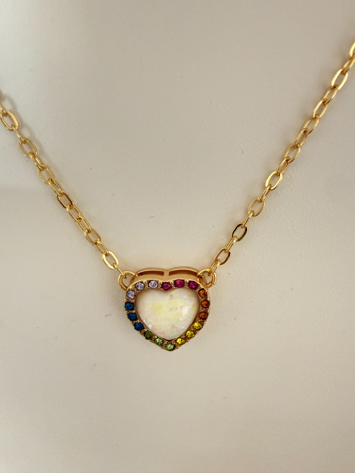 NWT KURT GEIGER LONDON OPAL HEART HALO PENDANT NECKLACE GOLD TONE W DUST BAG