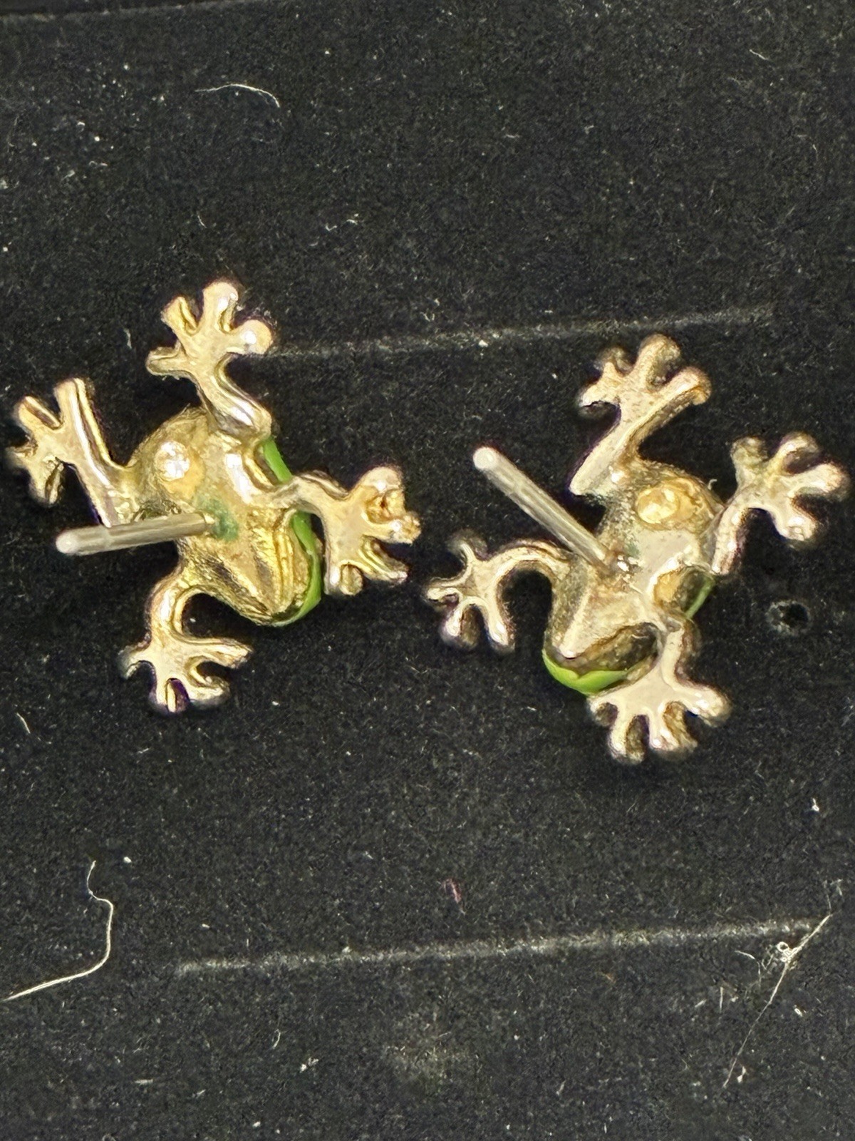 Betsey Johnson Green Enamel Frog Stud Earrings Gold Tone Pink Crystal Critter