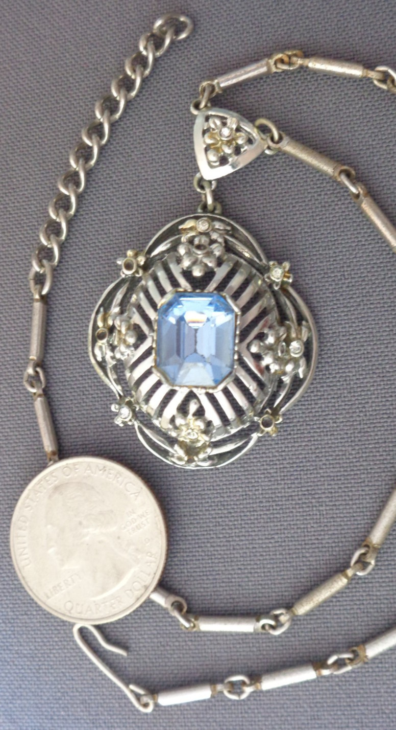 Vintage Coro Fixed Pendant Necklace Topaz Blue Rhinestone Silver Tone 14-16″