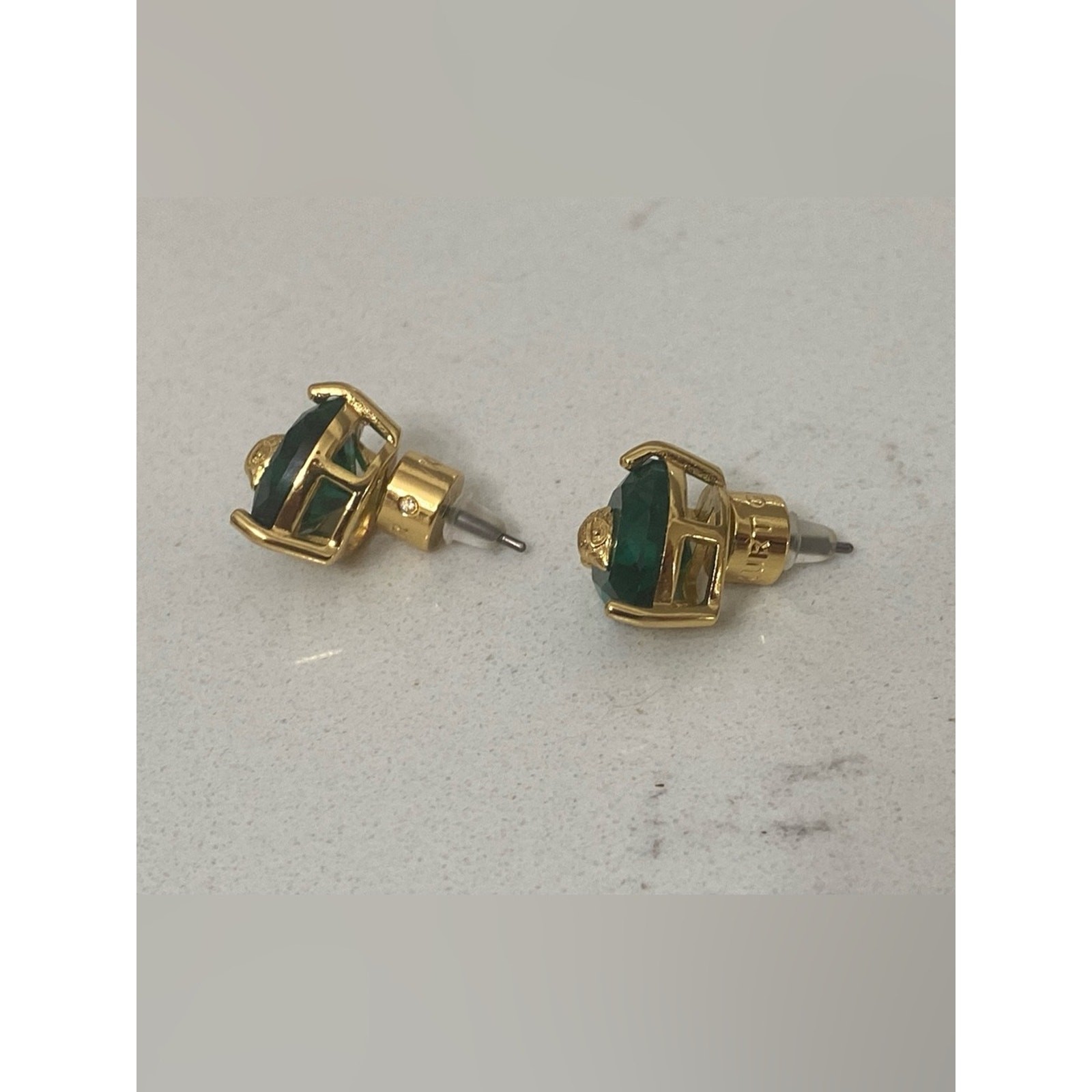Kurt Geiger London Crystal Heart Stud Earrings Green Gold Eagle NWOT