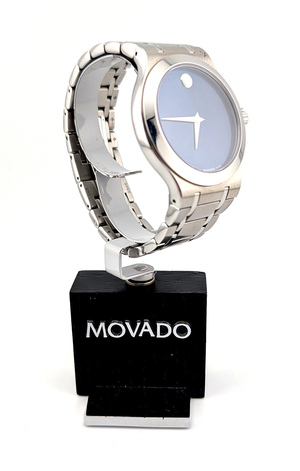 Movado Men’s Corporate Exclusive SS Watch W/Azure Blue Dial; Model #01.1.14.1050