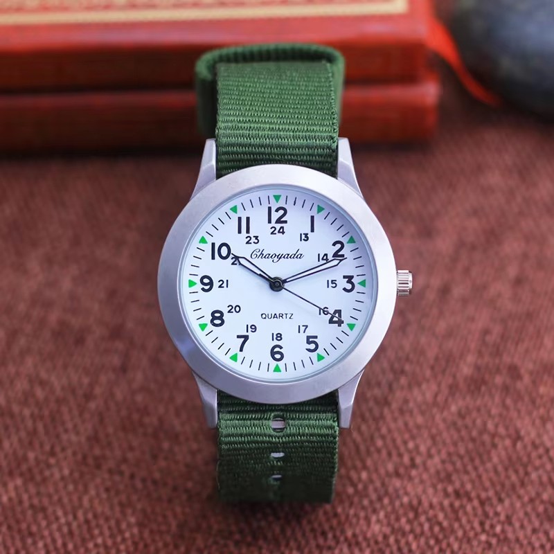 Boys Kids Analog Quartz Wristwatch Stainless Steel Fashion Watch Gift