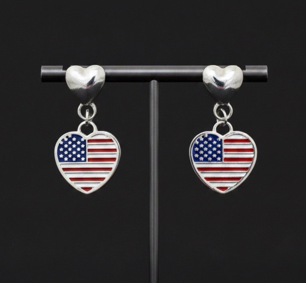 New Heart-Shaped American Flag Dangle Fashion Earrings for Women – US Seller