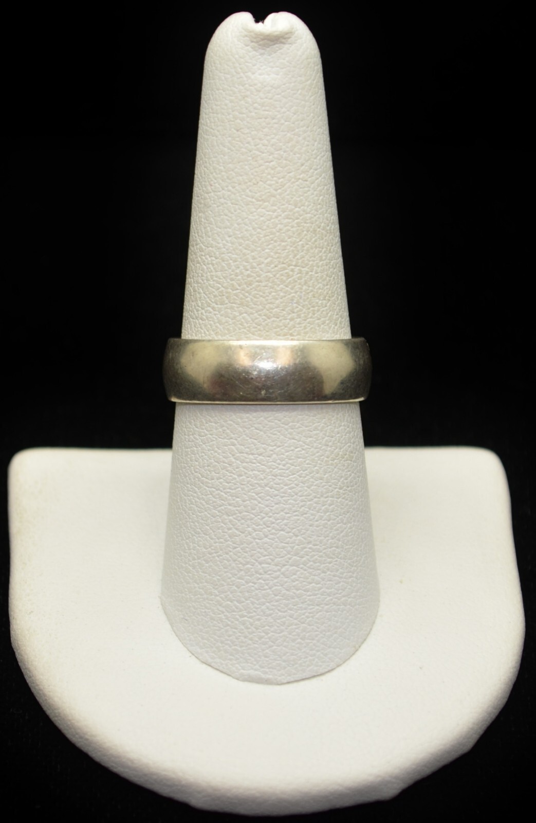 Sterling Silver Gorgeous Smooth Band Ring SZ 8.5 #FMA764