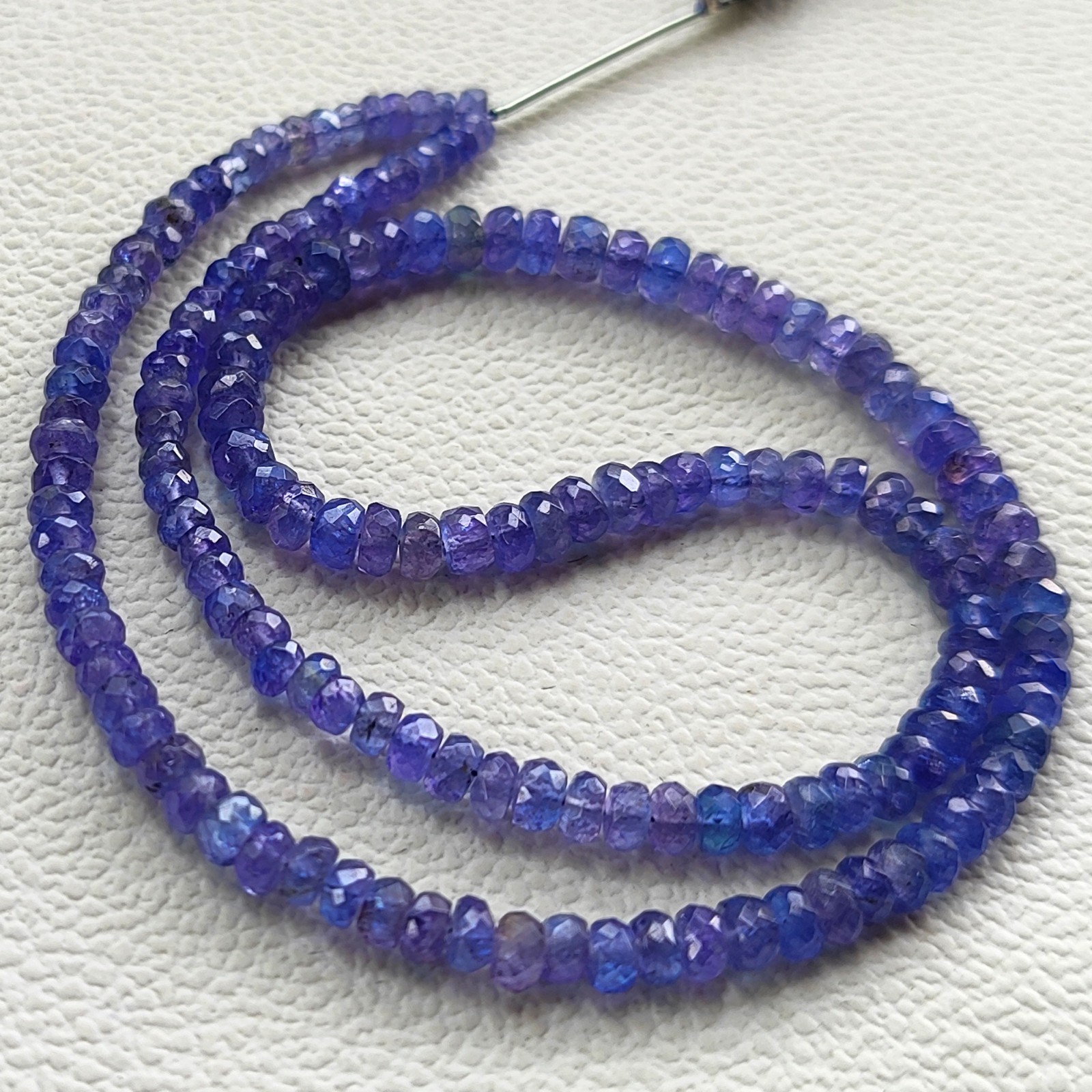 Tanzania Tanzanite Gemstone Beads Faceted Rondelle Shape 4.5mm-6mm 16″ Strand
