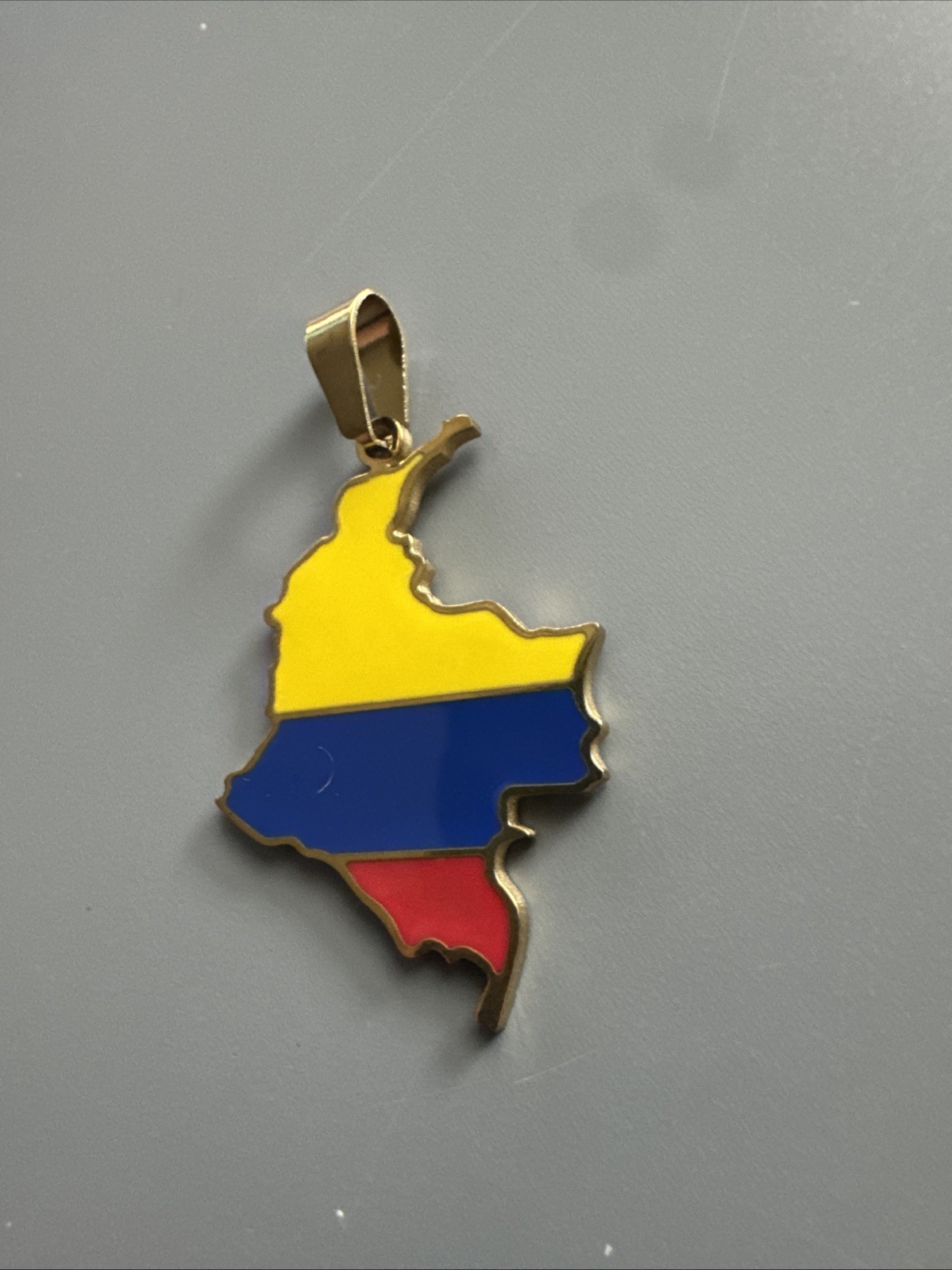 Map Flag Colombia Pendant Stainless Steel Silver Tone 18” Chain Gold Tone