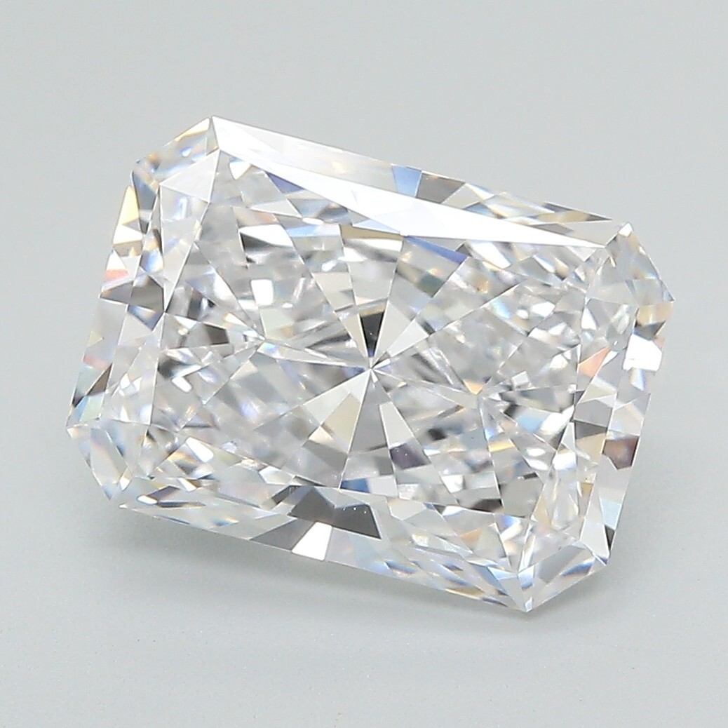 4.12 Cts RADIANT Cut IGI Certified Lab Grown CVD Diamond E Color VVS2 Clarity