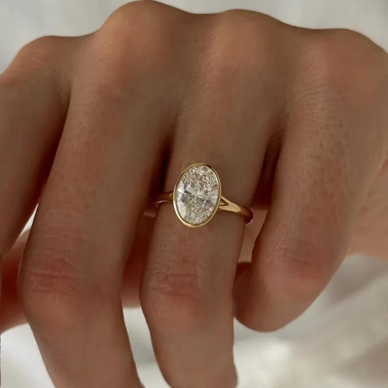 IGI Lab Grown Diamond 2.00 CT Oval-Cut EF/VS1 Engagement Ring 14K Yellow Gold