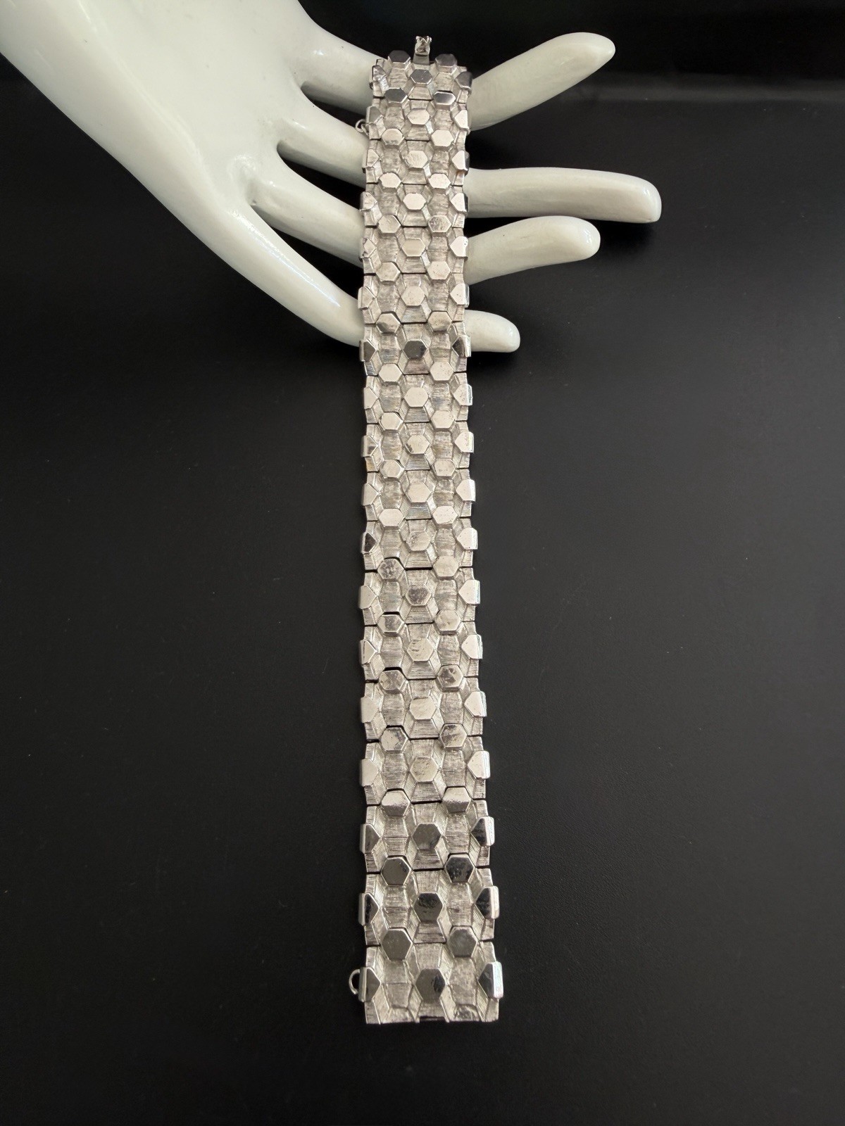 BOUCHER Signed 7804B Silver Hexagon Link Wide Gate Panel Bracelet Safety Chain 7