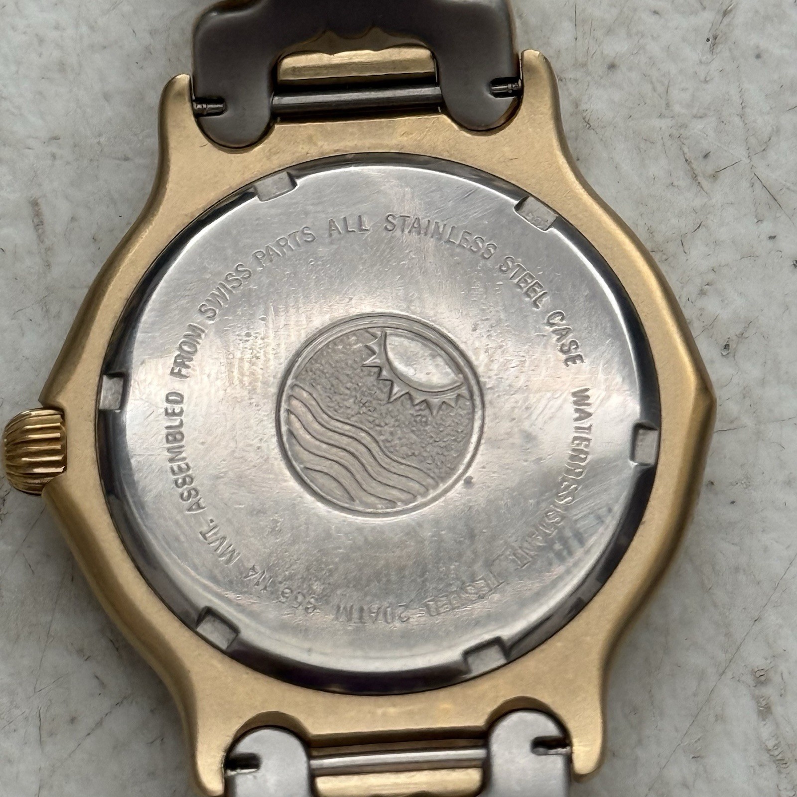 Seapearl 600 Quartz Diver Watch Blue Dial Gold Tone 20 ATM 200m Water Res