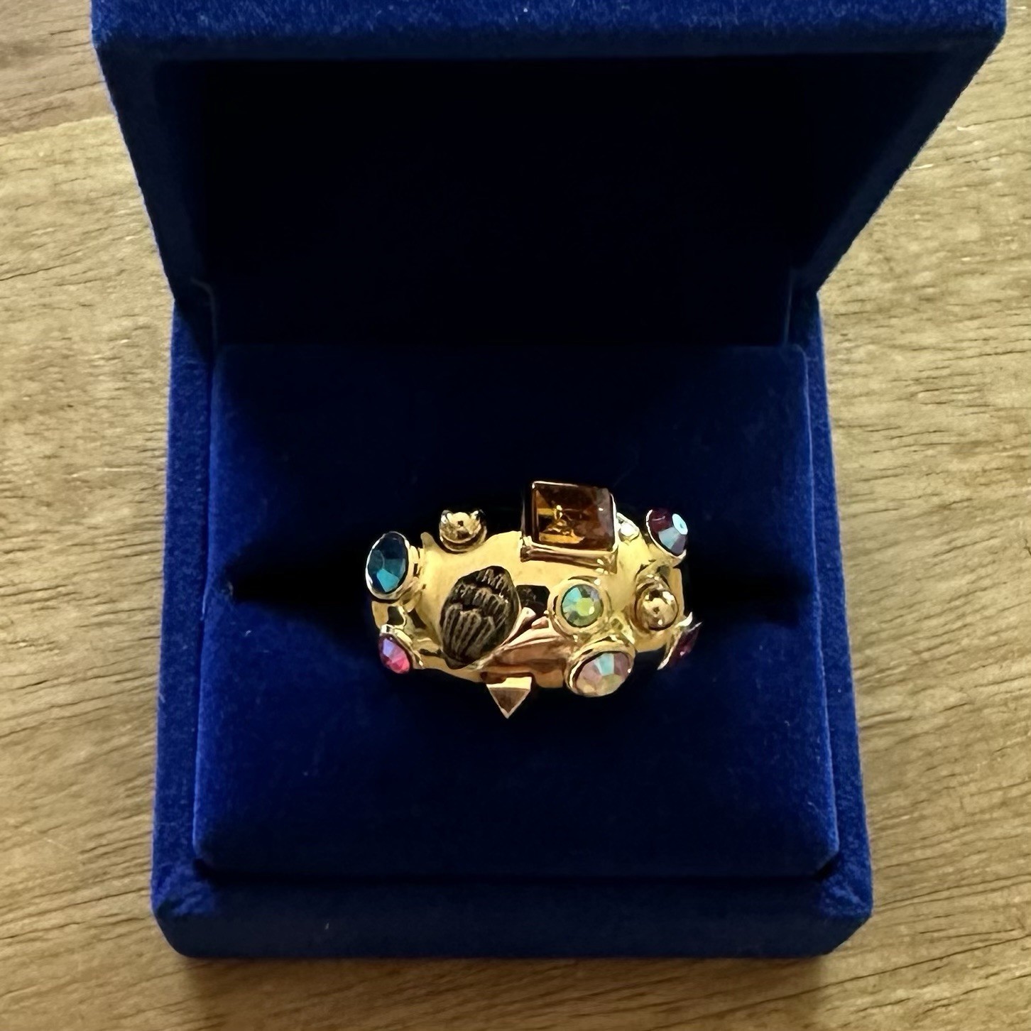 Kurt Geiger London Crystal Dome Cocktail Ring Sz 6.5