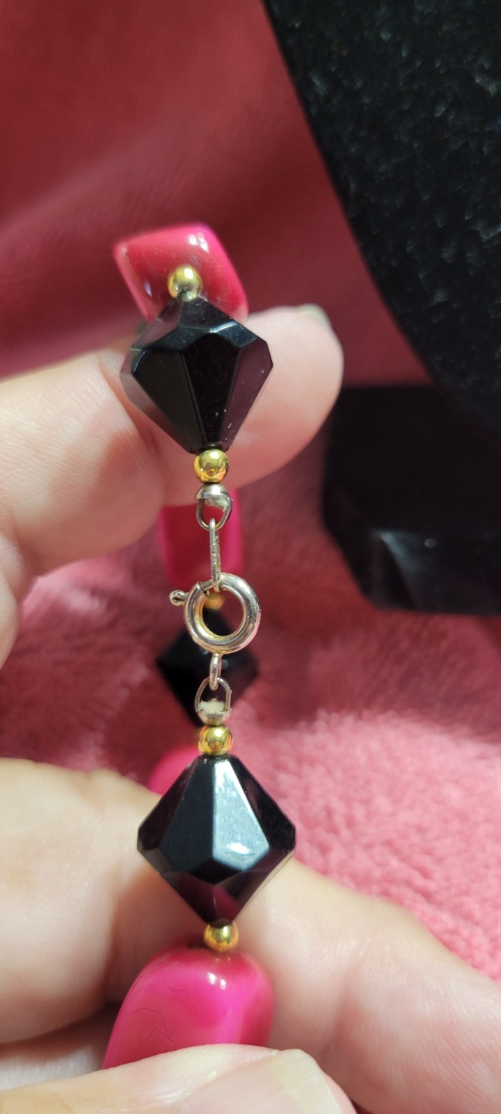 Red & Black Plastic Beaded Necklace w/ Spring Ring Clasp Vintage