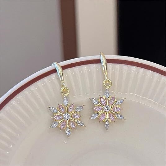 Total of Exquisite Delicate Minimalist Snowflake Shaped Alloy Dangle Earrings