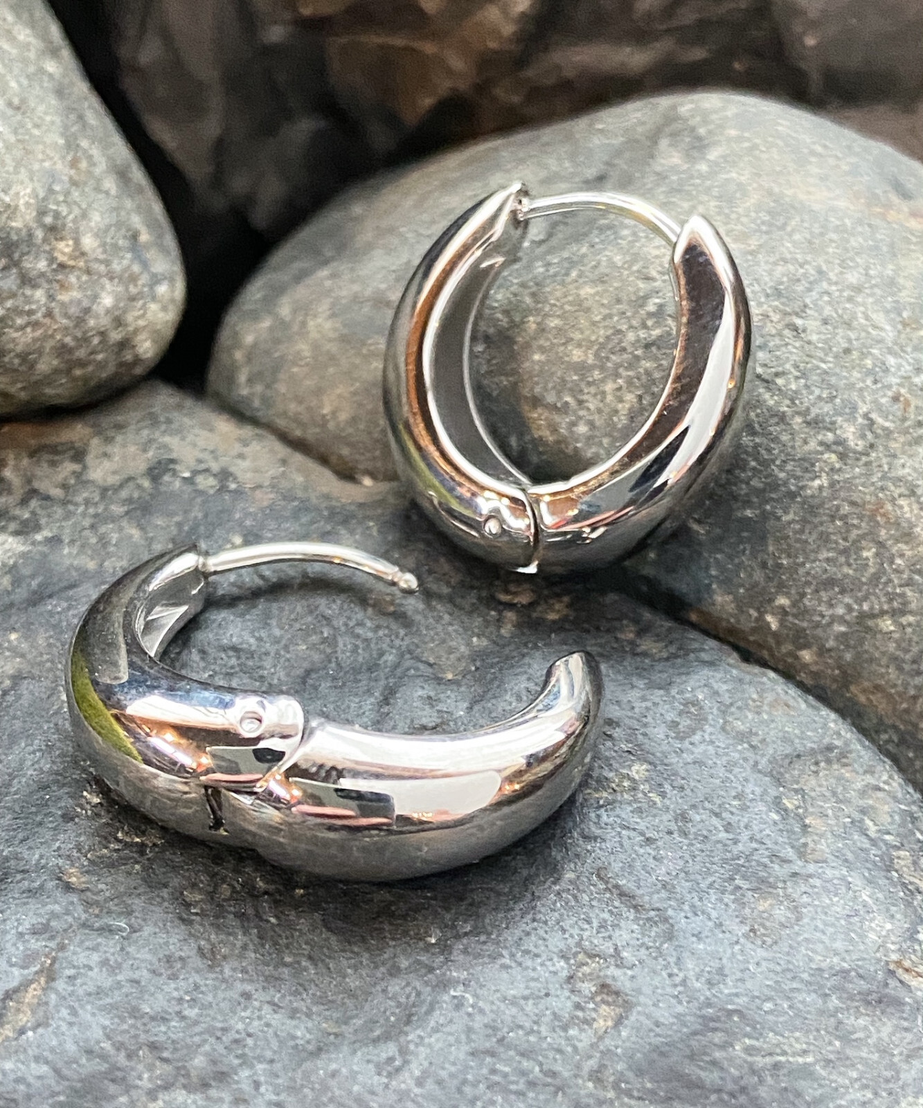 PAIR Hand Polished Wide Hoop Earrings 316L Stainless Steel Hinge Action 18g
