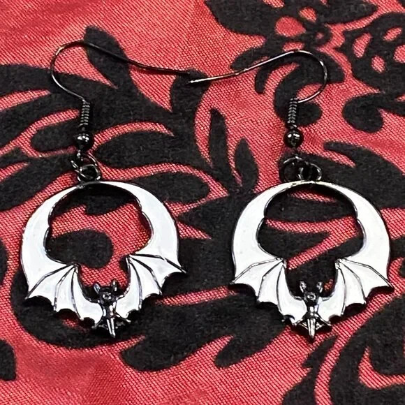 Goth Emo Halloween Bat Fashion Hanging Earrings Lot Of 5