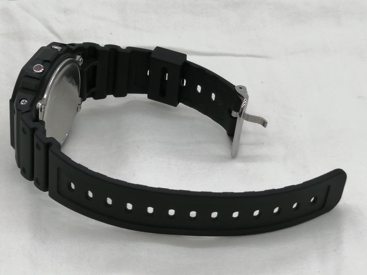 CASIO DW-5600UE G-SHOCK
