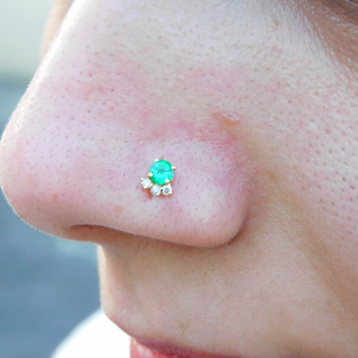 Round Cut Real Emerald Diamond Nose Screw Ring Stud Piercing Pin 14K Yellow Gold