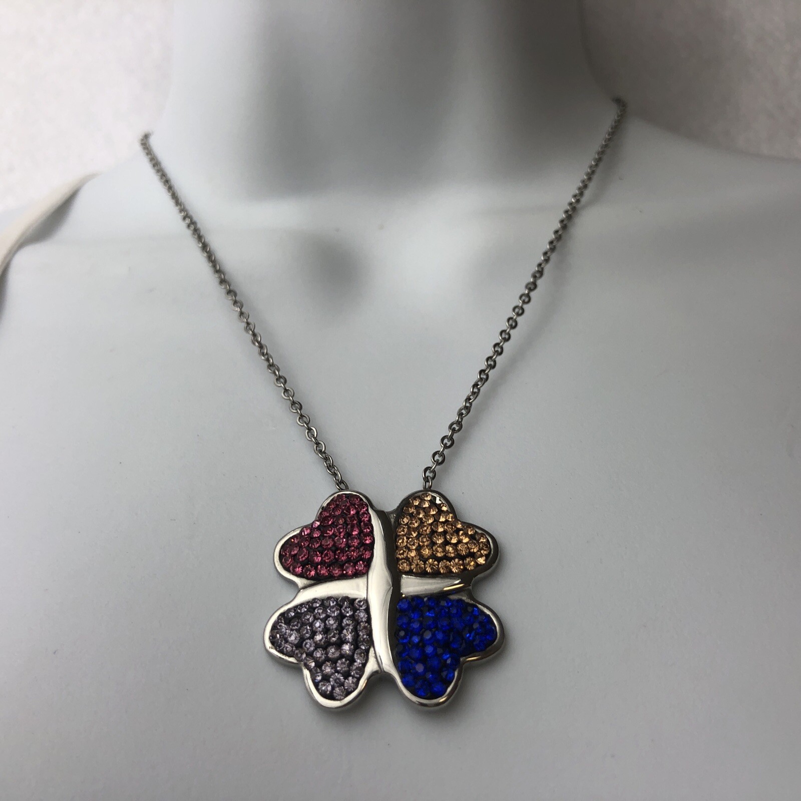 Four Heart Clover Pendant Sparkle Bright Color Silver Tone Chain Multicolor