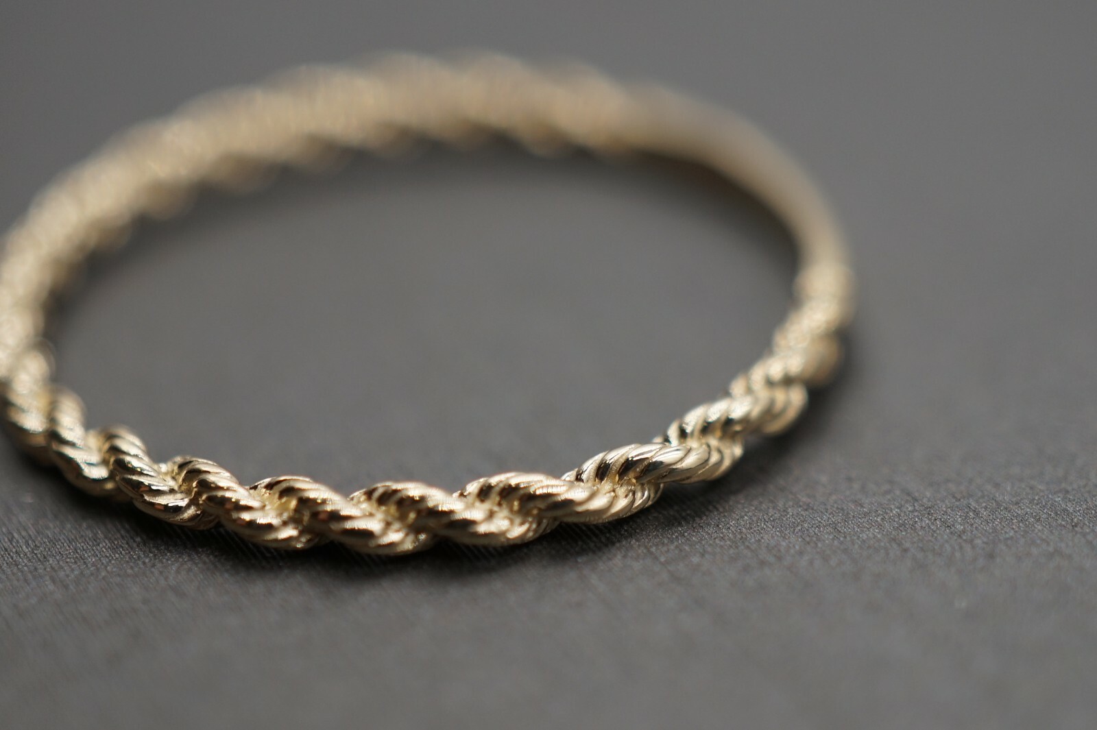 10K Solid Yellow Gold 1.6MM Thin Plain Rope Trim Dainty Stackable Band Ring.