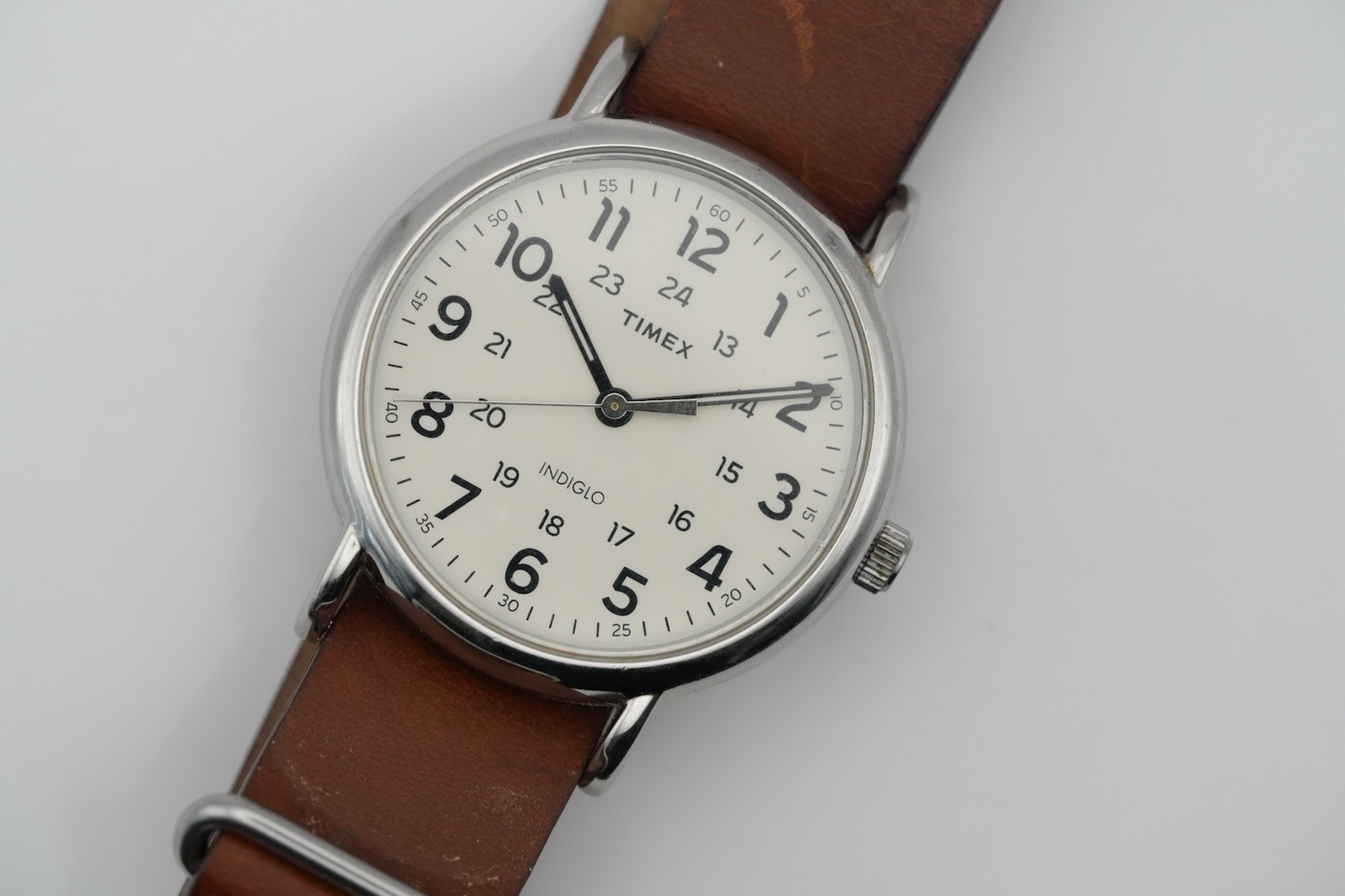 Timex Weekender Watch Cream Dial Brown Leather Band Indiglo