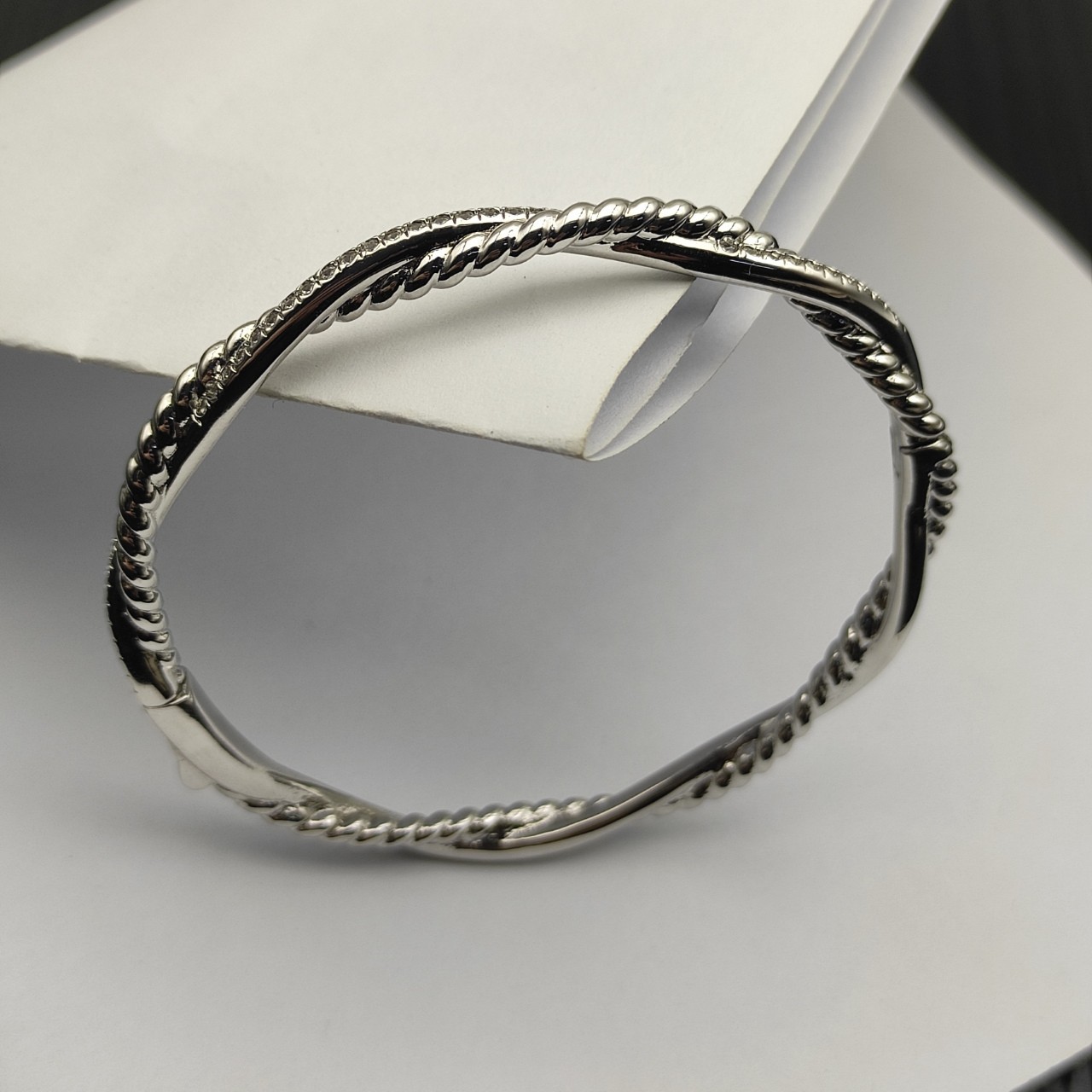 David Yurman 4.4mm Petite Infinity Bracelet Sterling Silver with Diamonds Medium