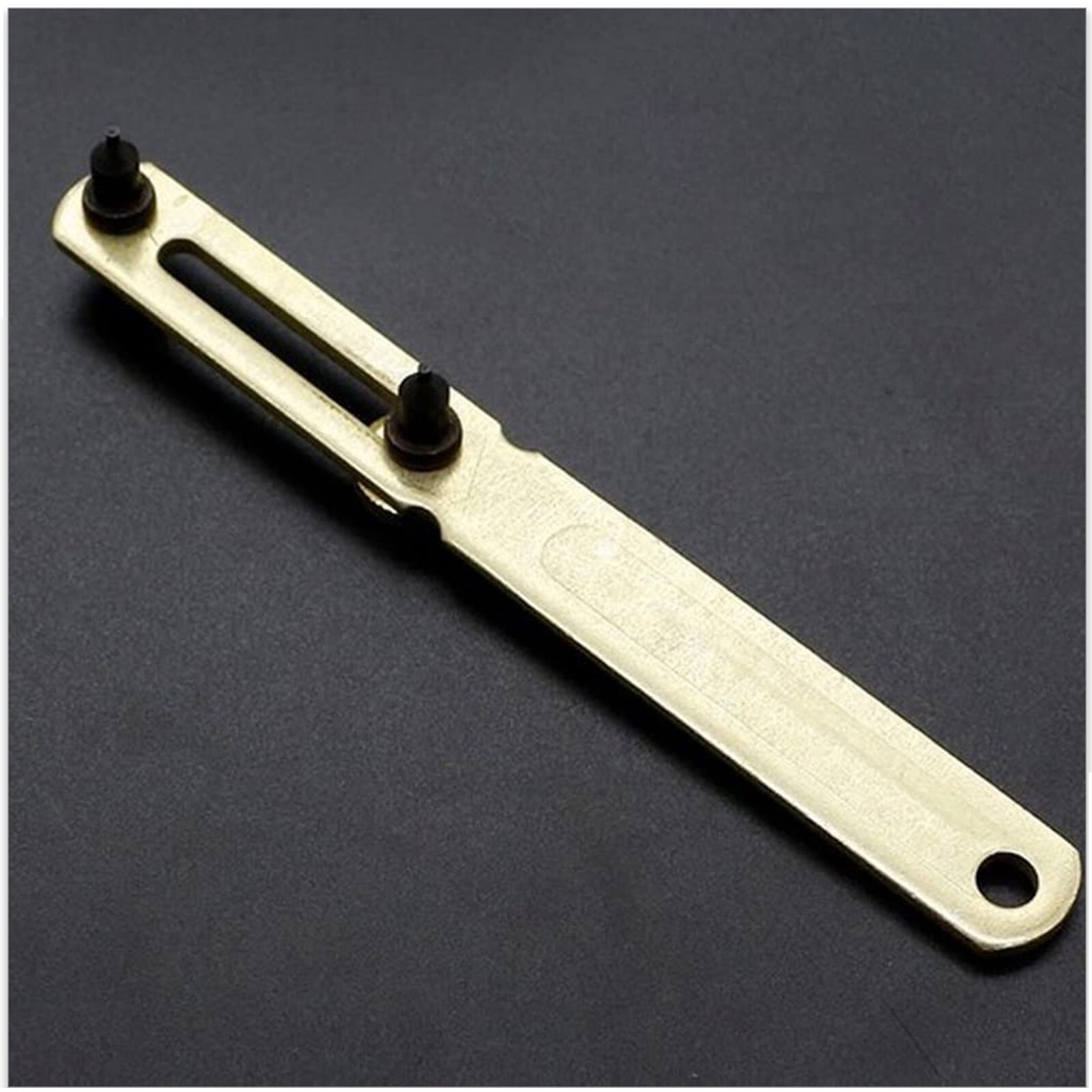 Watch Back Case Cover Opener Adjustable Handy Remover Repair Watchmaker Tool