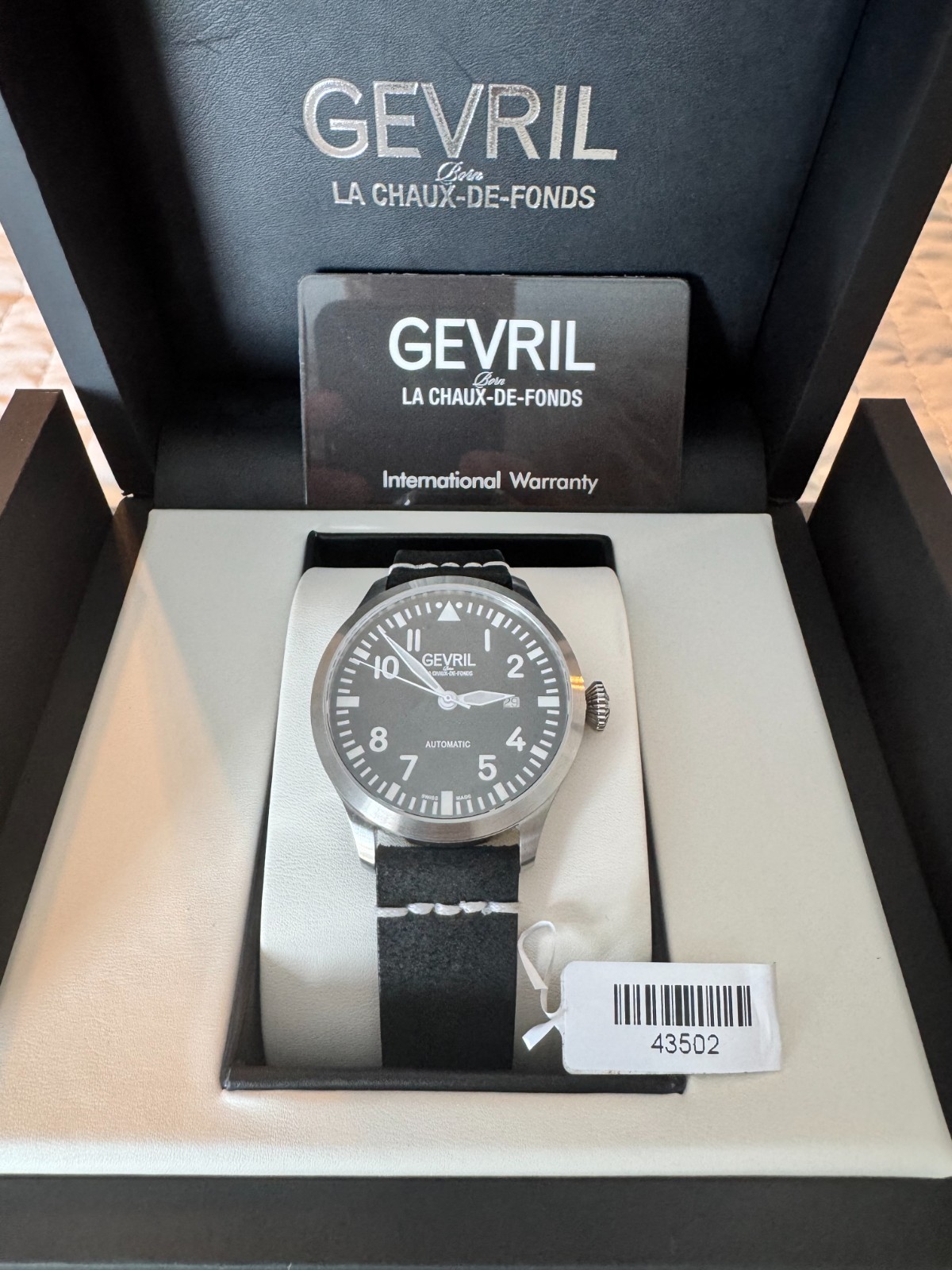 Gevril Vaughn 43502 Swiss Automatic Pilot Watch Sellita SW200 Box & Papers 44mm
