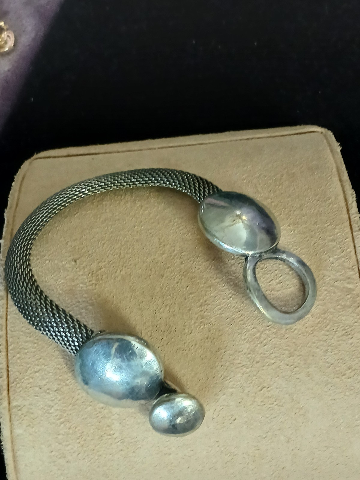 Vintage Silver Tone Mesh Self Close Braclet .