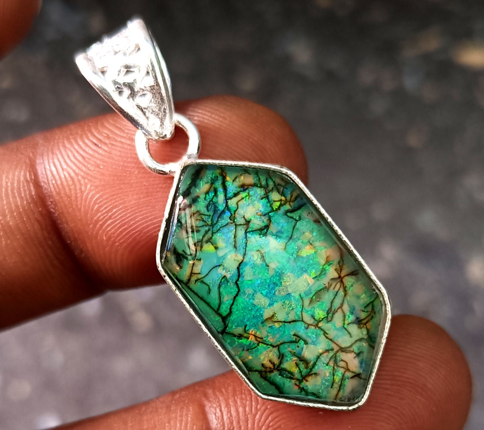 32.70 Ct Natural Aurora Opal Pendant 925 Silver Handmade Jewelry Gemstone