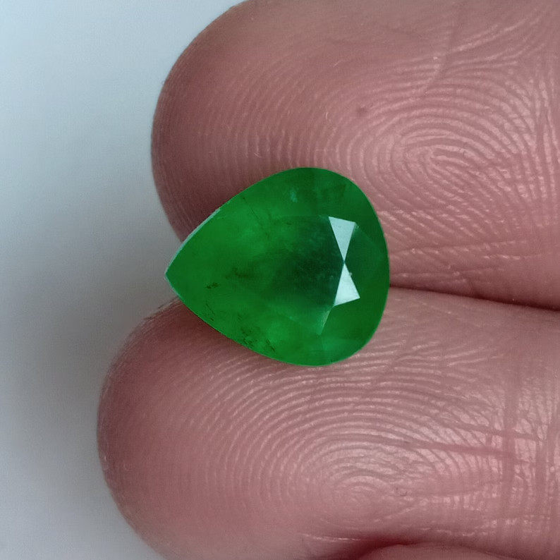 3.47 Carat Muzo Green Emerald Heart Shape Certified Earth Mined Loose Gemstone
