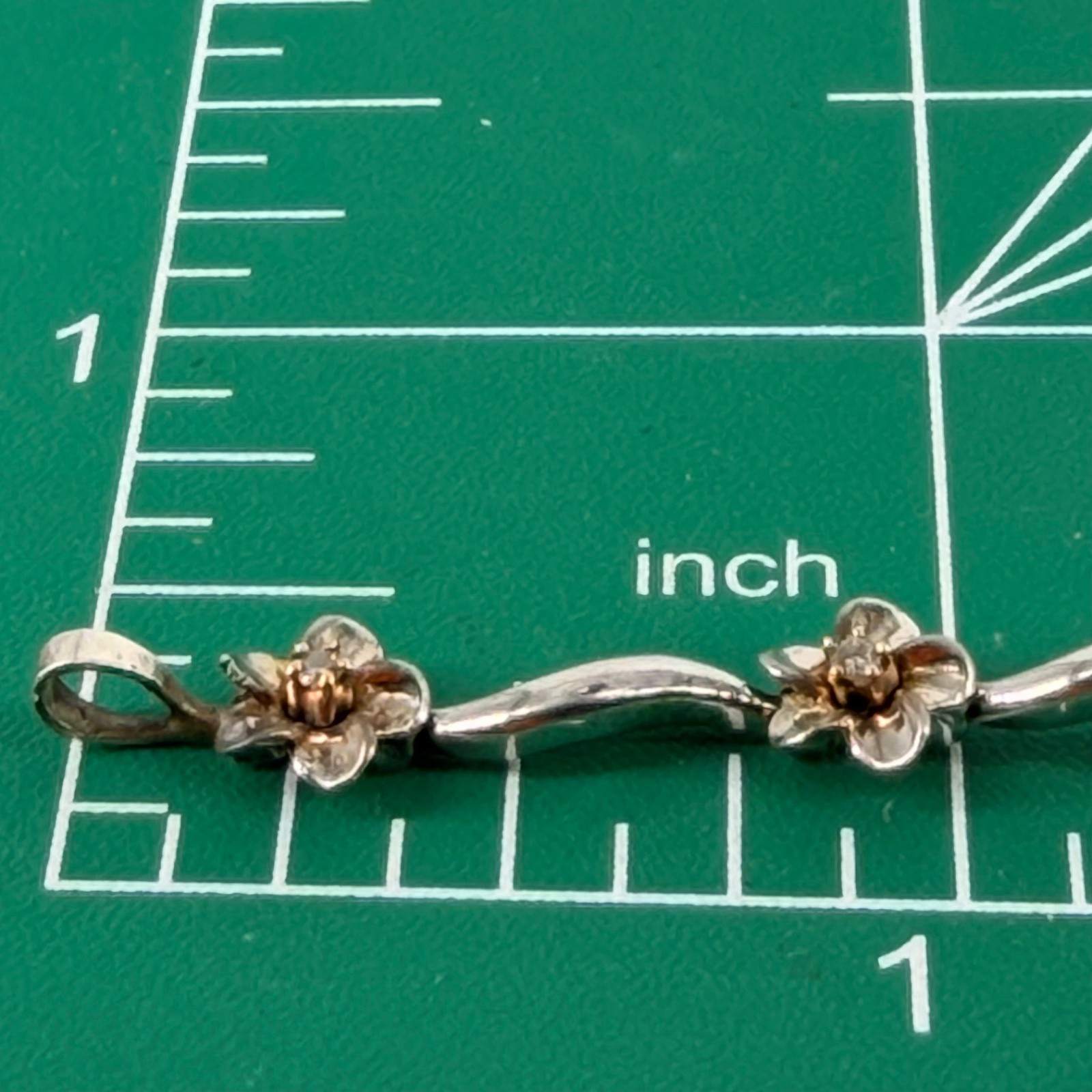 925 Sterling Silver Gold Flower Diamond 10K Gold Accent Hinge Link Bracelet 6.5″