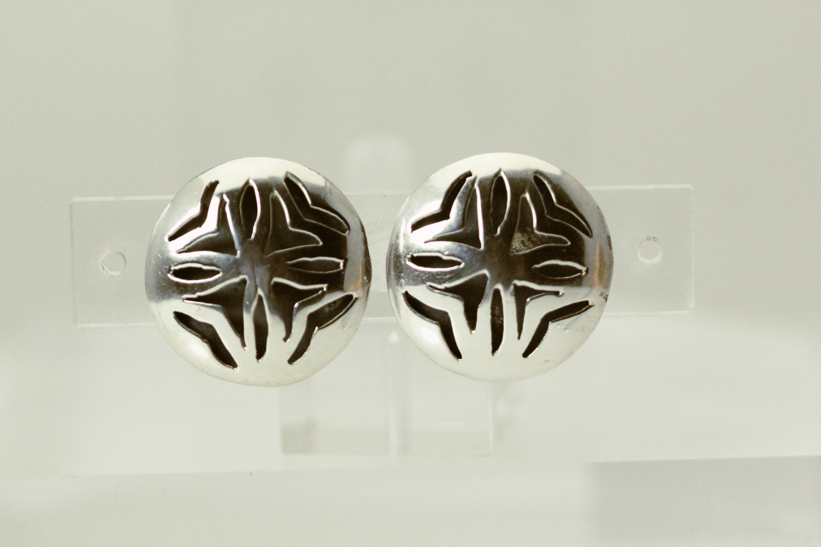 925 Sterling Silver Vintage Round Non-Pierced Screw Back Earrings 7.4g (EAR5623)