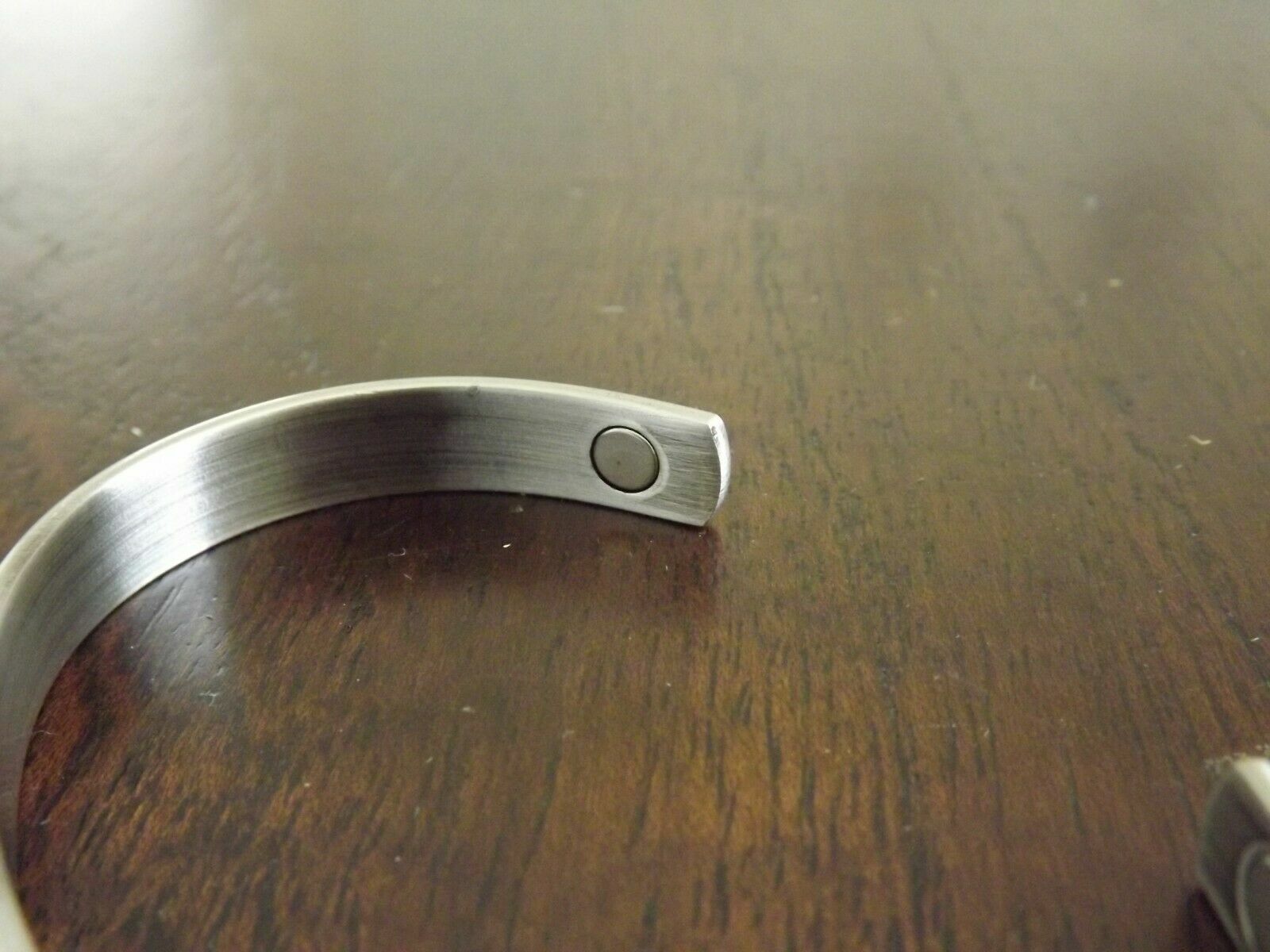 Silver Plated Copper Magnetic Bracelet Arthritis Therapy Cuff – Roman