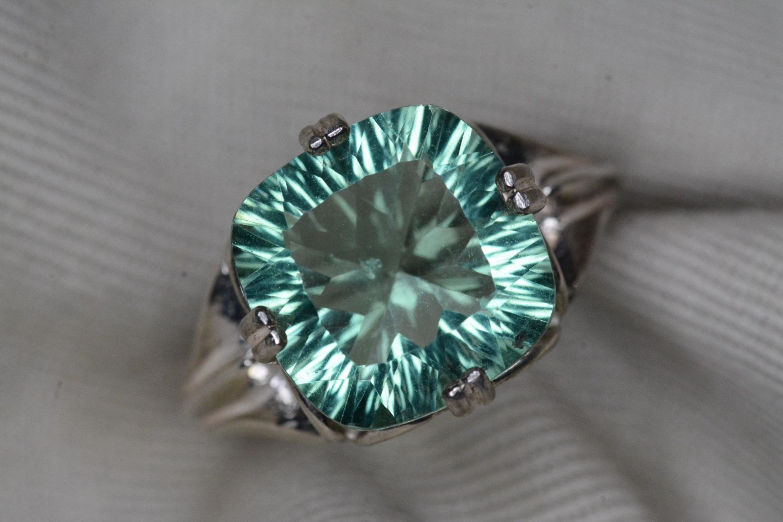 Certified Green Fluorite Ring 6.80 Carat Sterling Silver Solitaire Jewelry F2