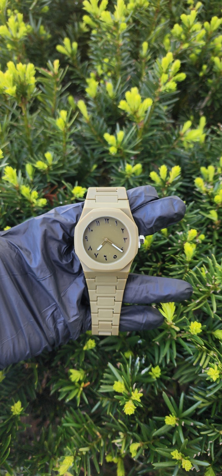 Green Octagon Case Analog Bracelet Wristwatch Arabic Numerals 12-Hour Dial