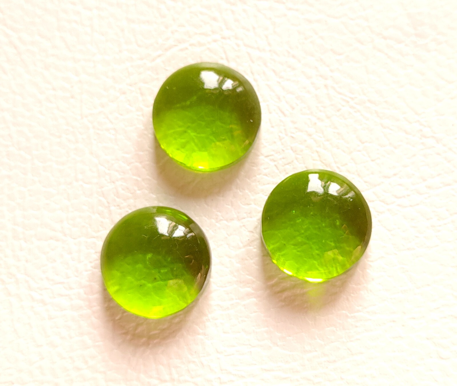 Adorable Peridot Quartz Gemstone Cabochon, Wholesale Round Shape Loose Gemstone