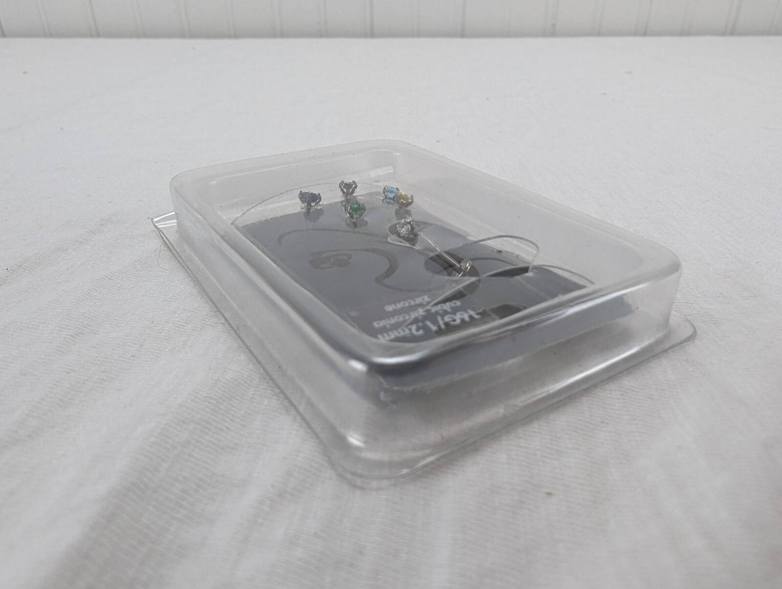 Claire’s 16G/1.2mm Titanium Tragus Flat Back Changable Cubic Zirconia Stones New