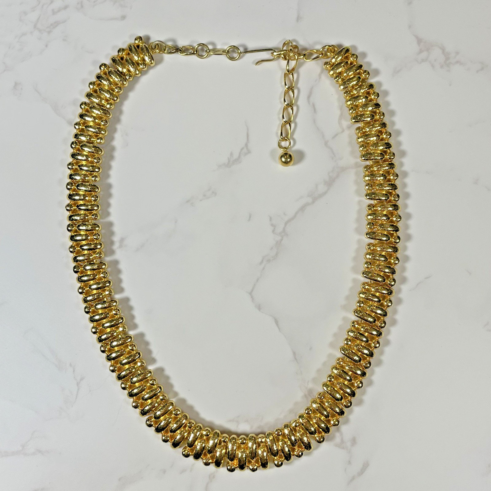 VTG Signed Trifari Gold Tone Statement Necklace Ribbed Link Collar Runway Glam