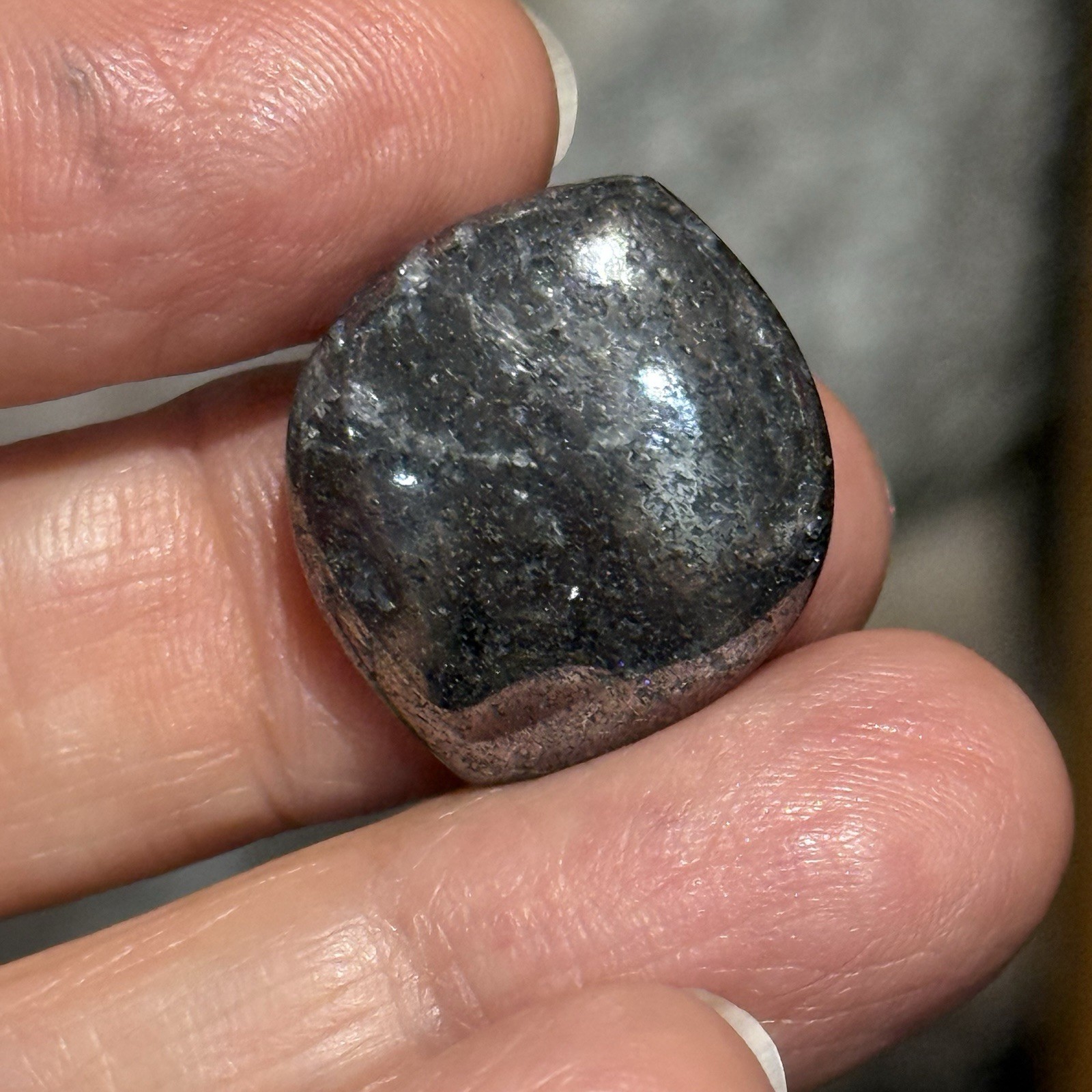 30.5ct 22.9x20x5.5mm Rare Natural Native Silver Smooth Cabochon Gem