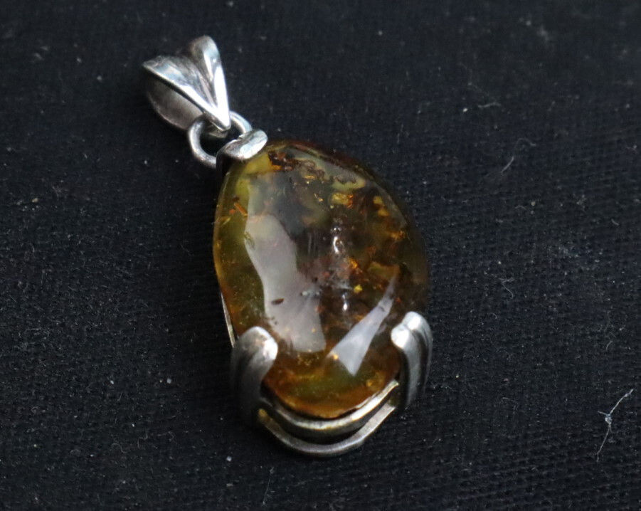 Charming Design Nat. Clear Green Orange Amber .925 Sterling Silver Pendant 35mm